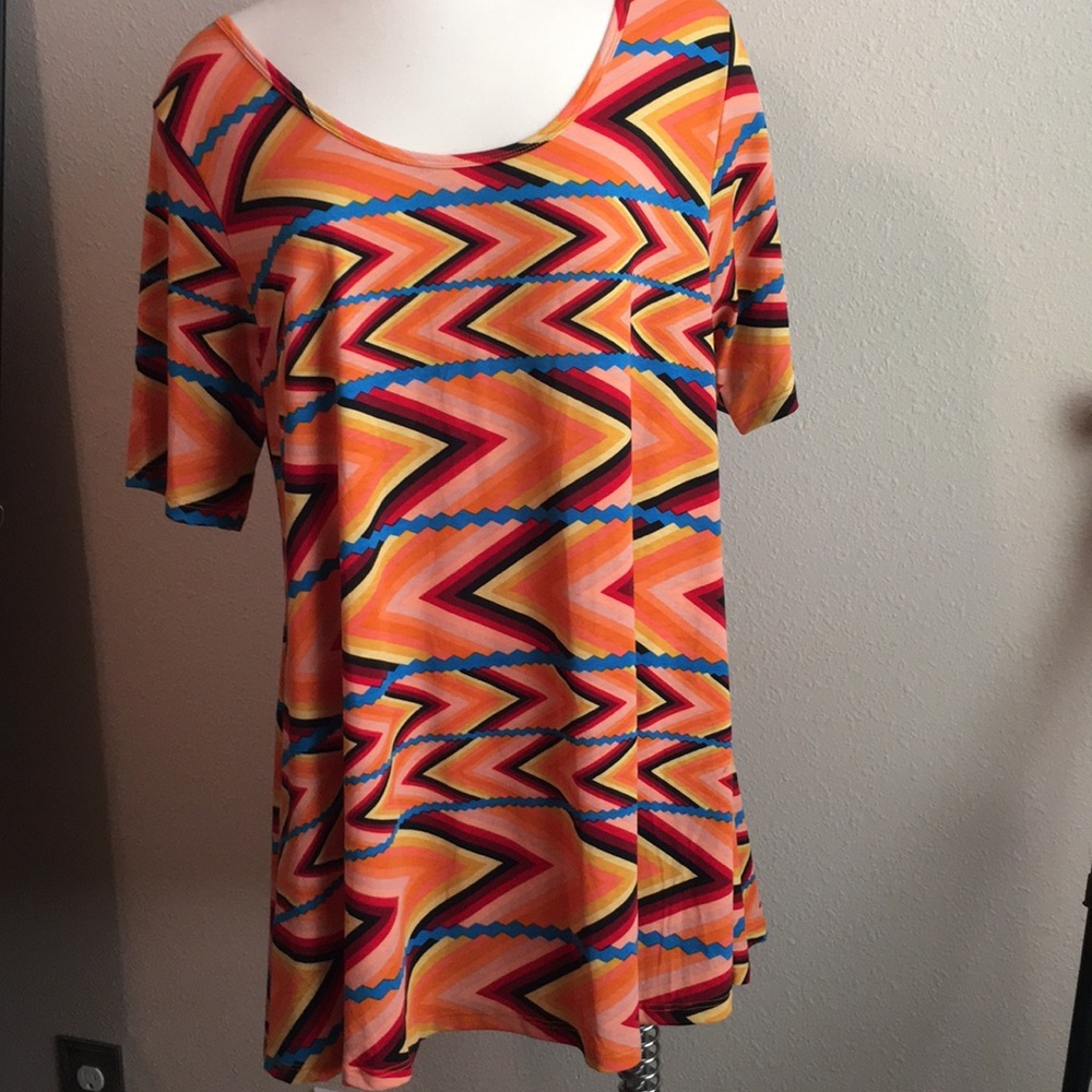 XL LuLaRoe Perfect Tee NWT